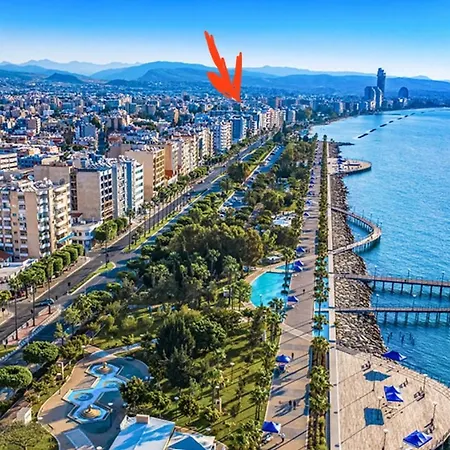 Smart Comfort Roomn3 With Private Bathroom In Location 250m * Limassol